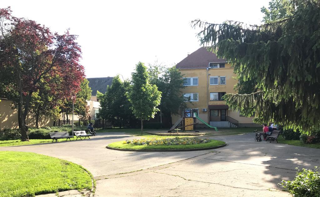Melody Apartman Eger Esterno foto