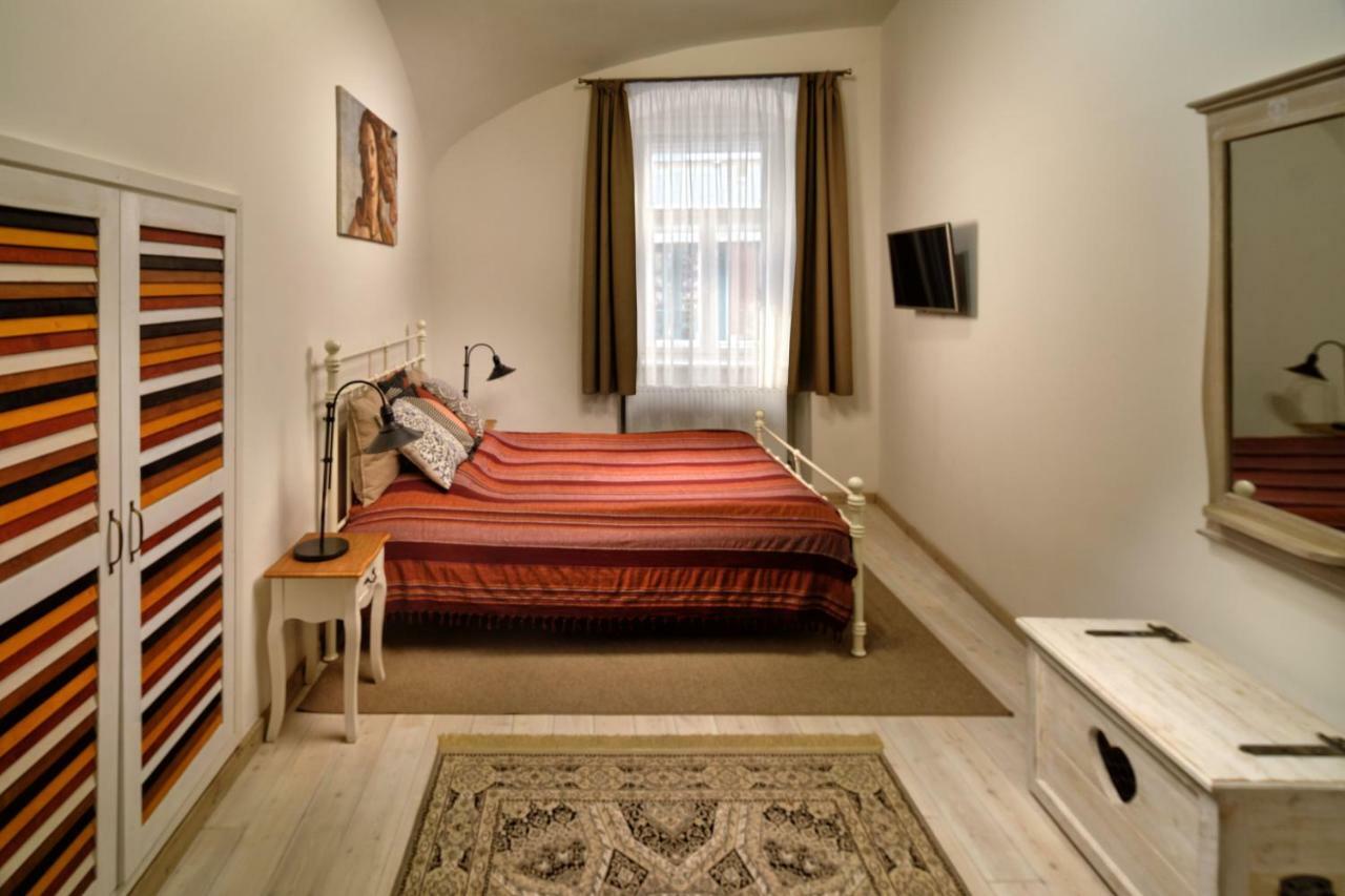 Melody Apartman Eger Esterno foto